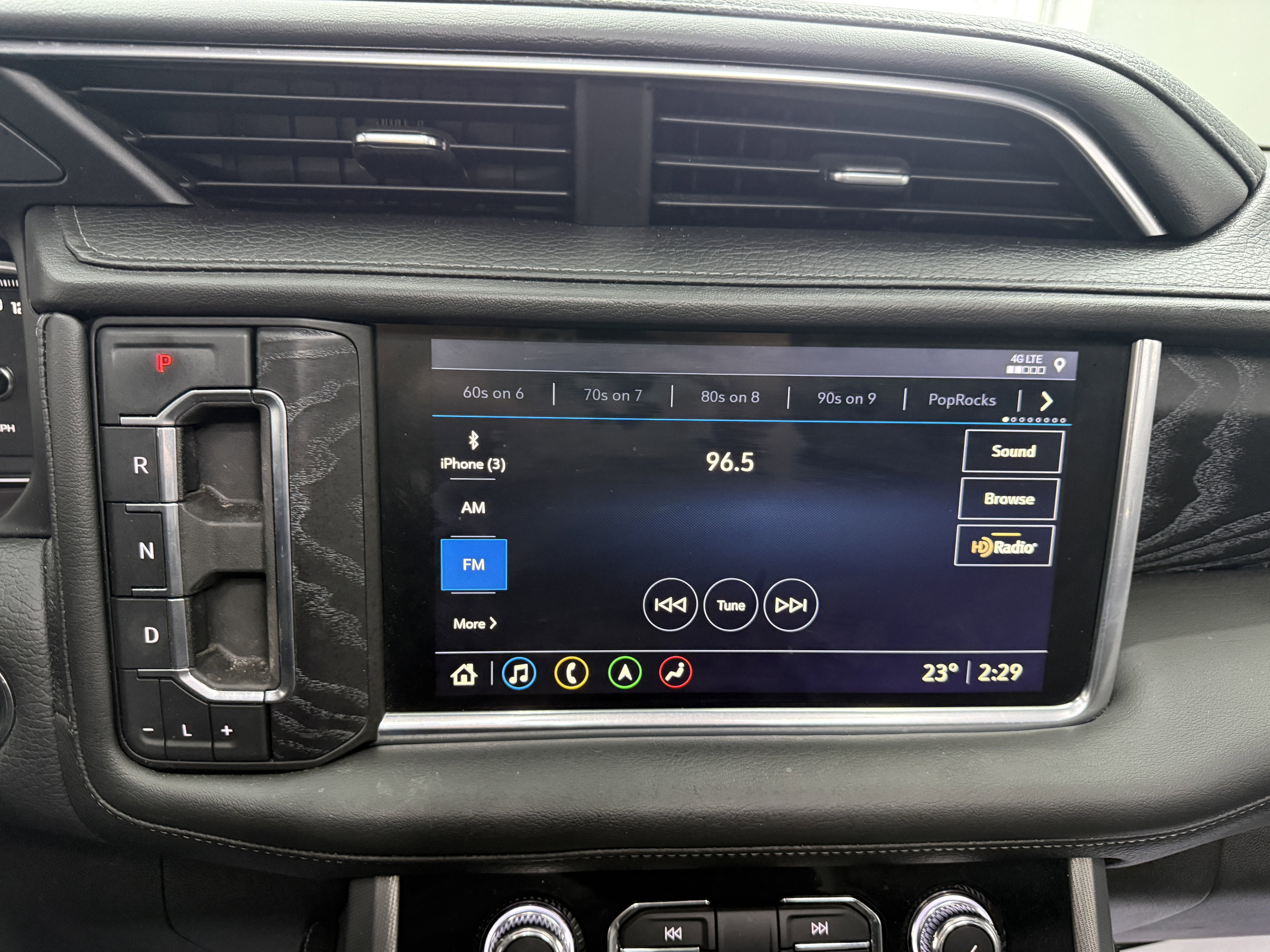 Used 2021 GMC Yukon Denali w/ Denali Ultimate Package image 18