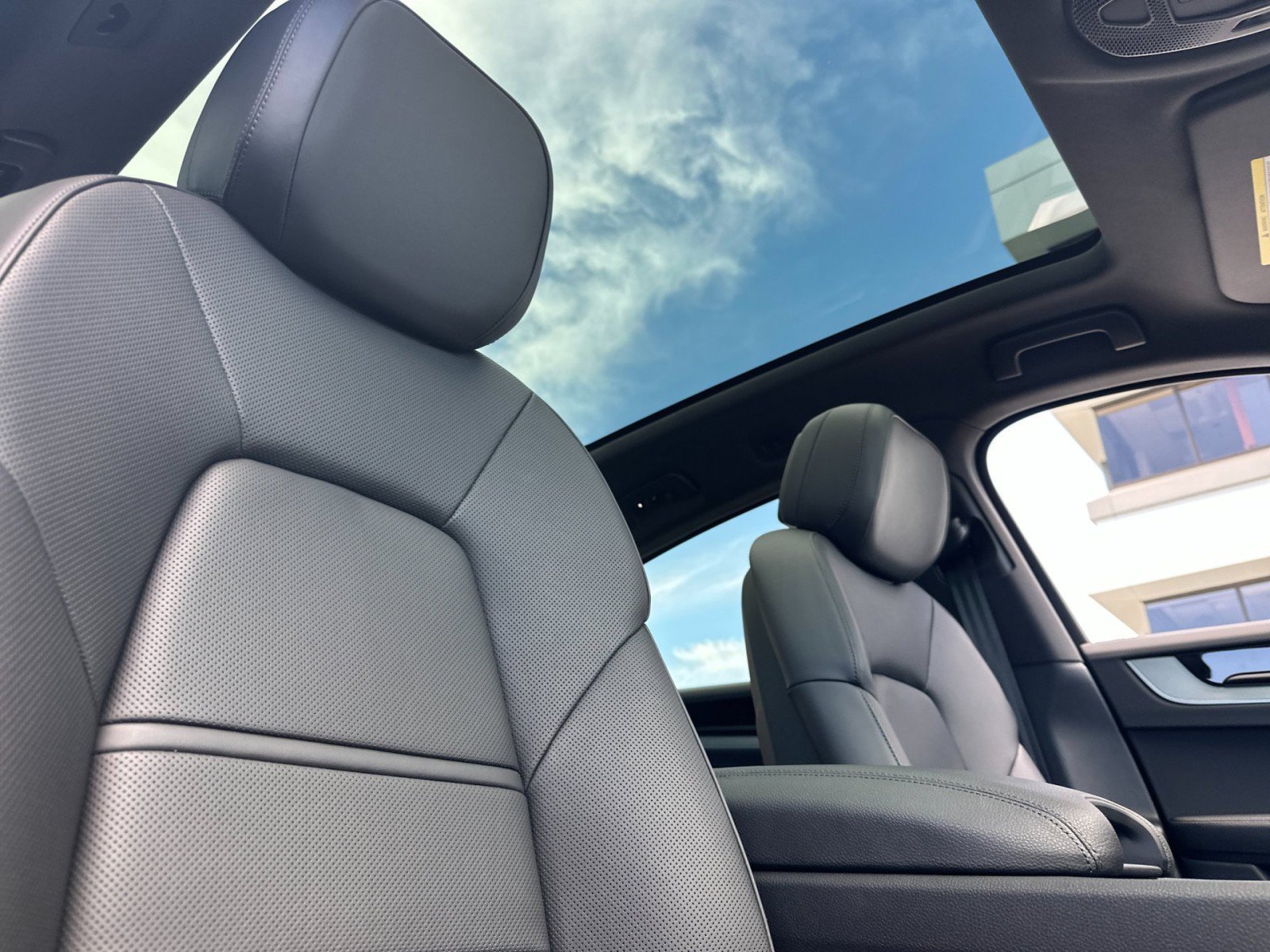 New 2026 Porsche Cayenne Coupe AWD/4WD image 17