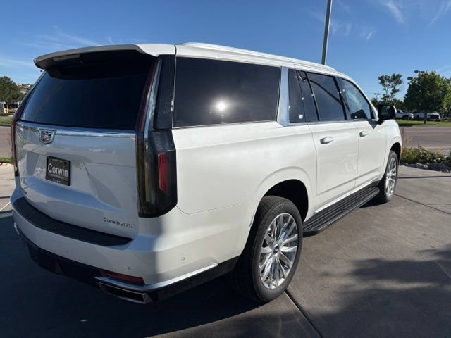 Used 2023 Cadillac Escalade ESV Premium Luxury AWD/4WD image 8