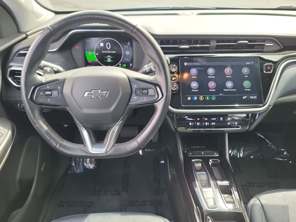 Used 2022 Chevrolet Bolt EUV Premier w/ Sun & Sound Package FWD image 11
