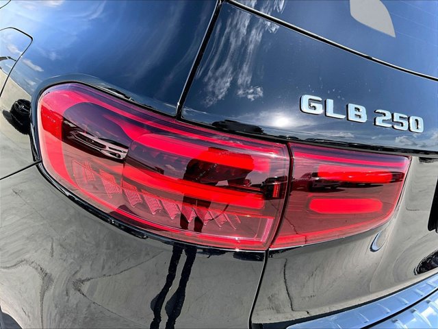 New 2026 Mercedes-Benz GLB 250 image 27