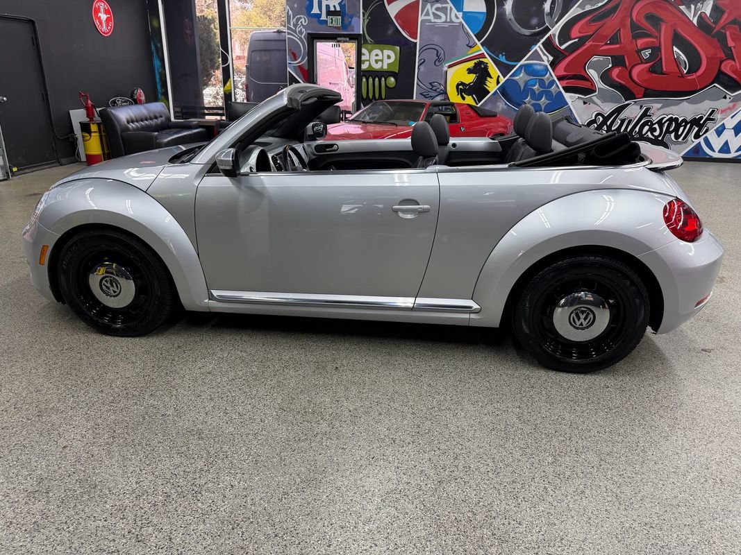 Used 2016 Volkswagen Beetle 1.8T SE FWD image 9