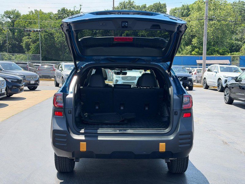 Used 2023 Subaru Outback Wilderness AWD/4WD image 5