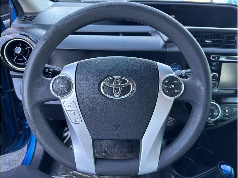 Used 2015 Toyota Prius C Three image 12