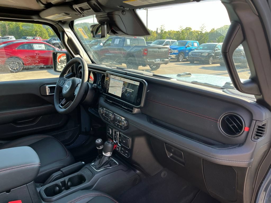 Used 2026 Jeep Gladiator Rubicon AWD/4WD image 11