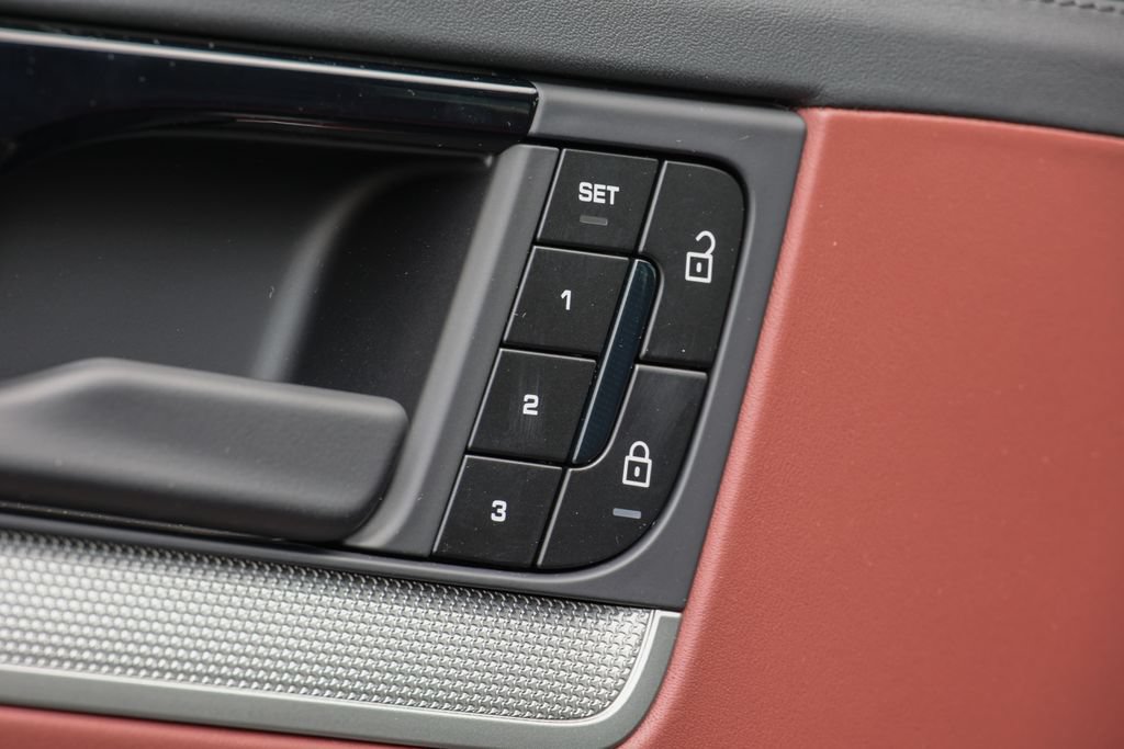New 2026 Porsche Cayenne S AWD/4WD image 7