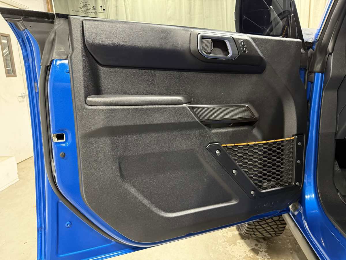 Used 2024 Ford Bronco Badlands image 8