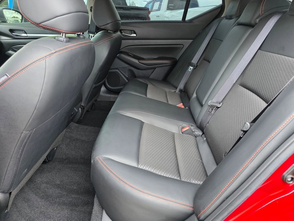 Used 2025 Nissan Altima 2.5 SR image 17