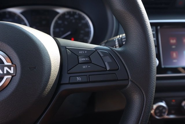 New 2025 Nissan Kicks Play S image 27