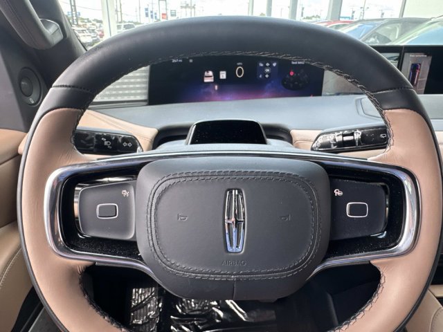 New 2027 Lincoln Navigator L Black Label AWD/4WD image 28