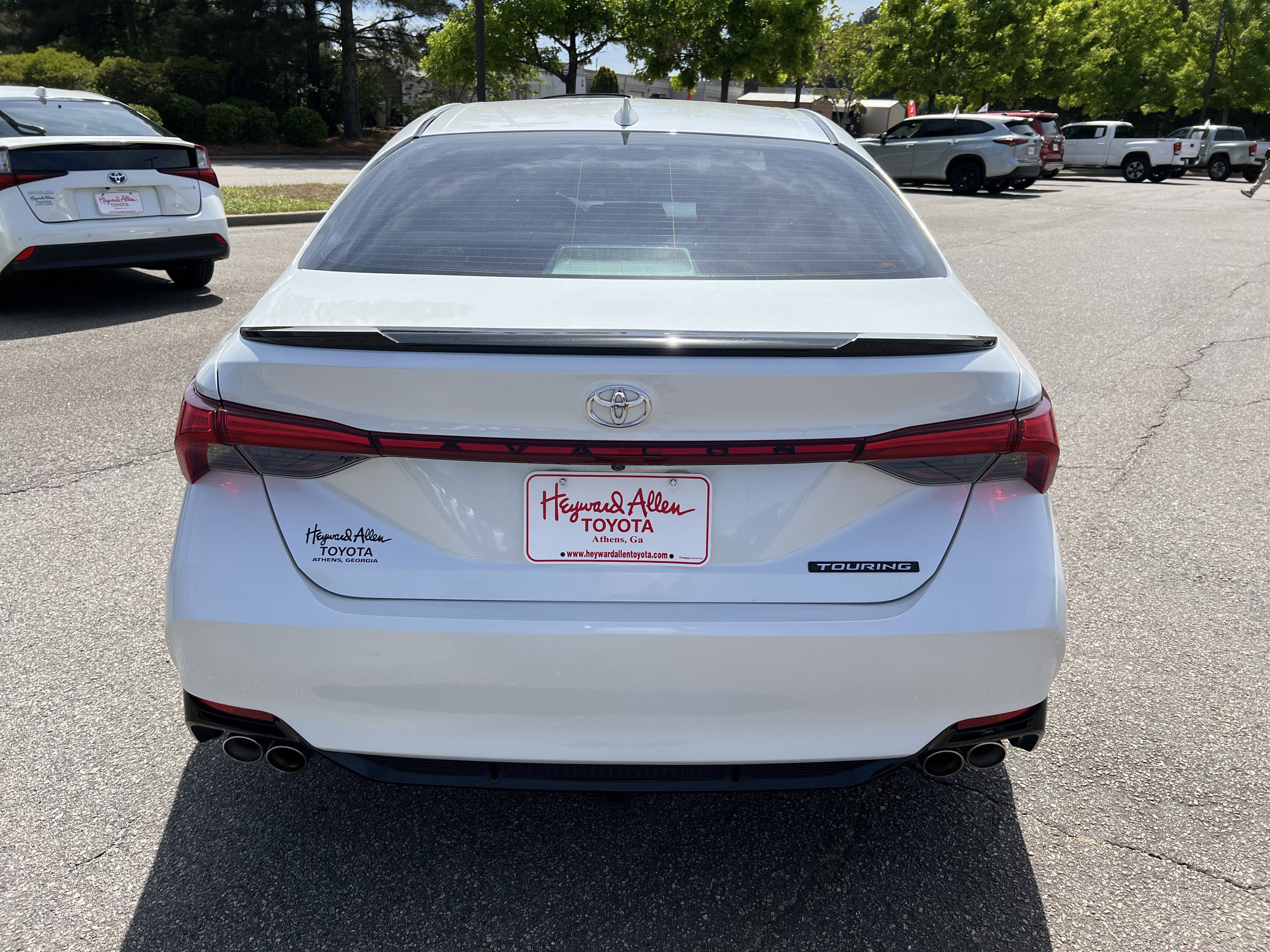 Used 2019 Toyota Avalon Touring FWD image 18