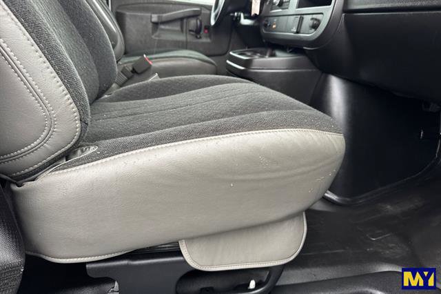 Used 2024 GMC Savana 2500 w/ Driver Convenience Package image 19