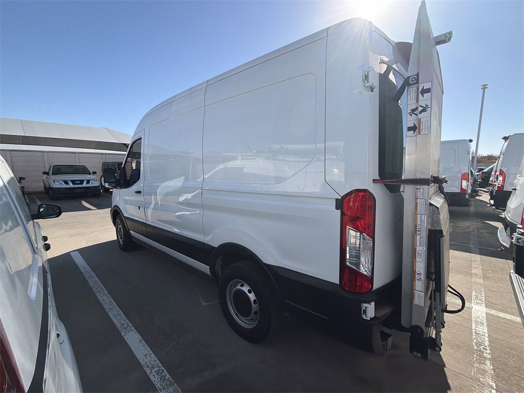 Used 2020 Ford Transit 250 Medium Roof image 4