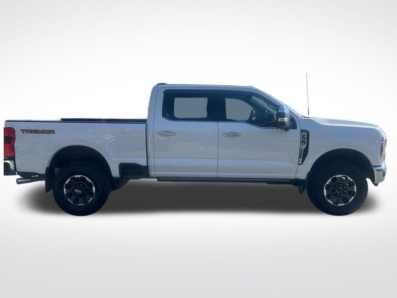 Used 2024 Ford F350 Lariat w/ Lariat Ultimate Package image 7