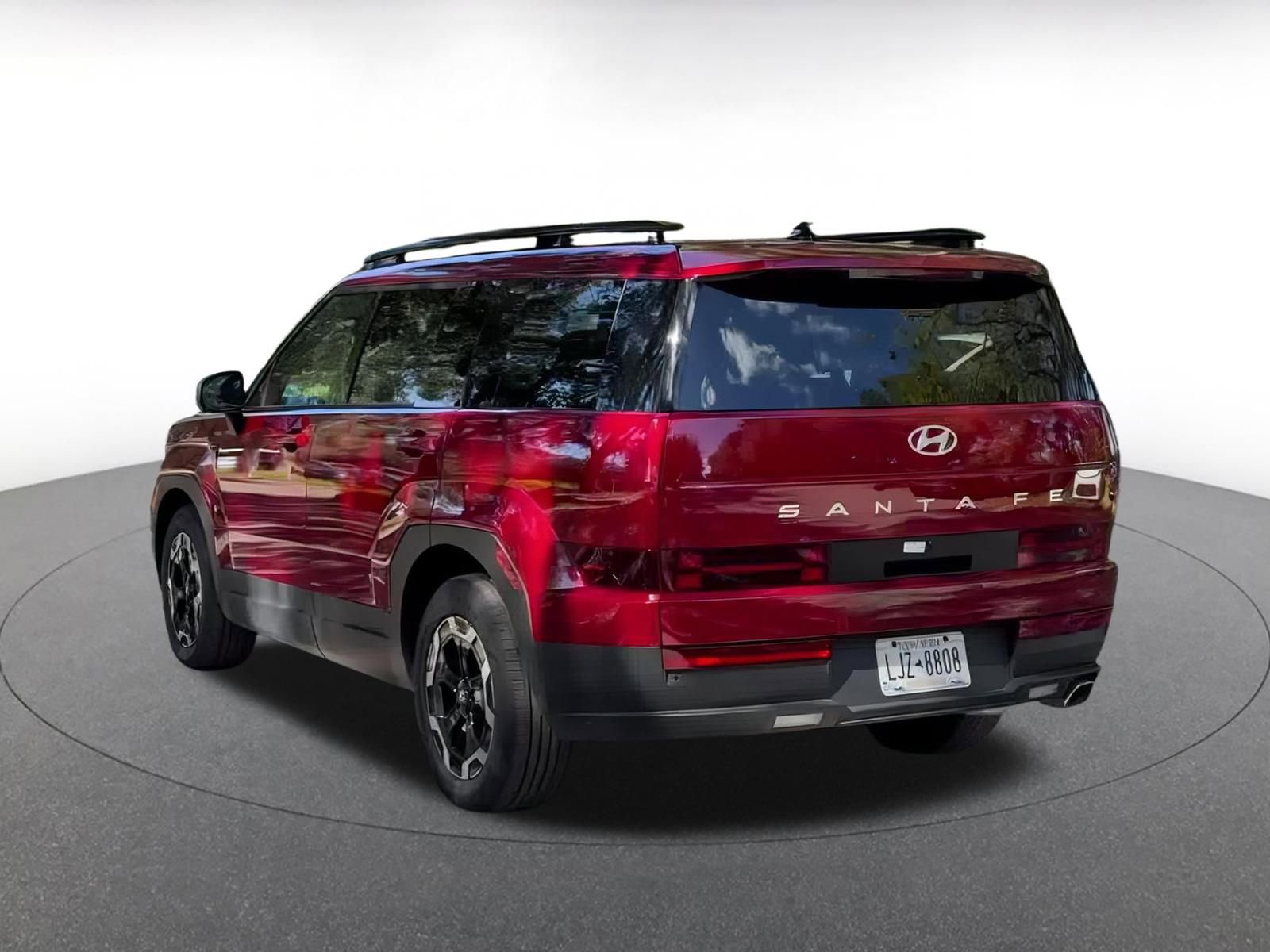 Used 2025 Hyundai Santa Fe SEL image 9