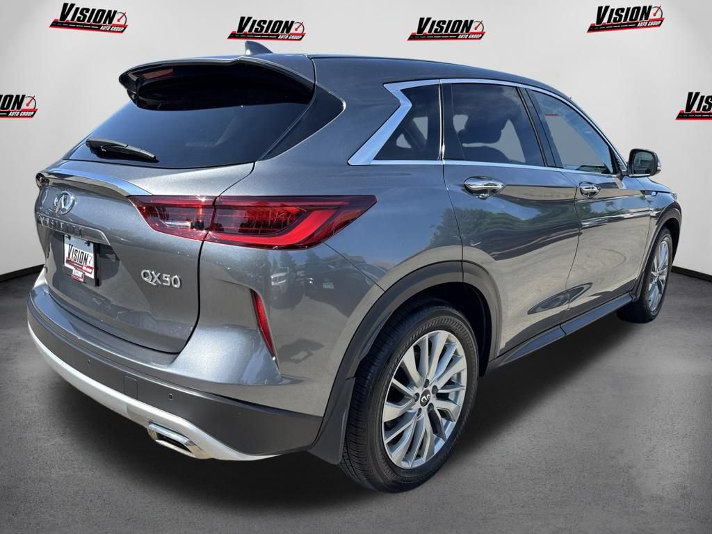 Used 2025 INFINITI QX50 Pure AWD/4WD image 5