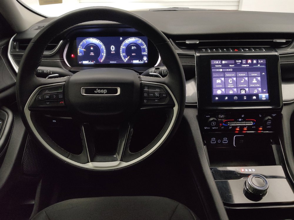 Used 2023 Jeep Grand Cherokee Laredo w/ Luxury Tech Group I AWD/4WD image 22