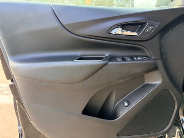 Used 2019 Chevrolet Equinox LT w/ Driver Convenience Package image 19