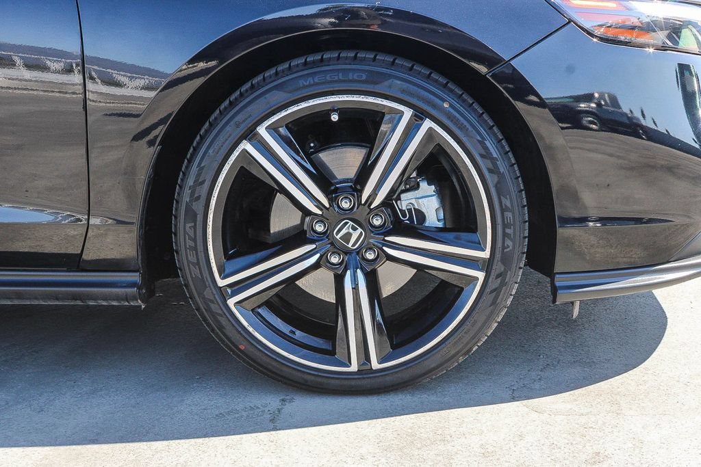 Used 2024 Honda Accord Sport image 11
