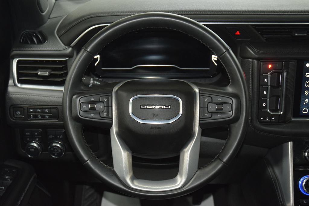 Used 2024 GMC Yukon XL Denali AWD/4WD image 38