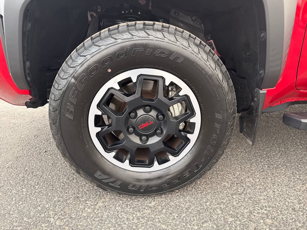 Used 2024 Toyota Tacoma TRD Off-Road AWD/4WD image 27