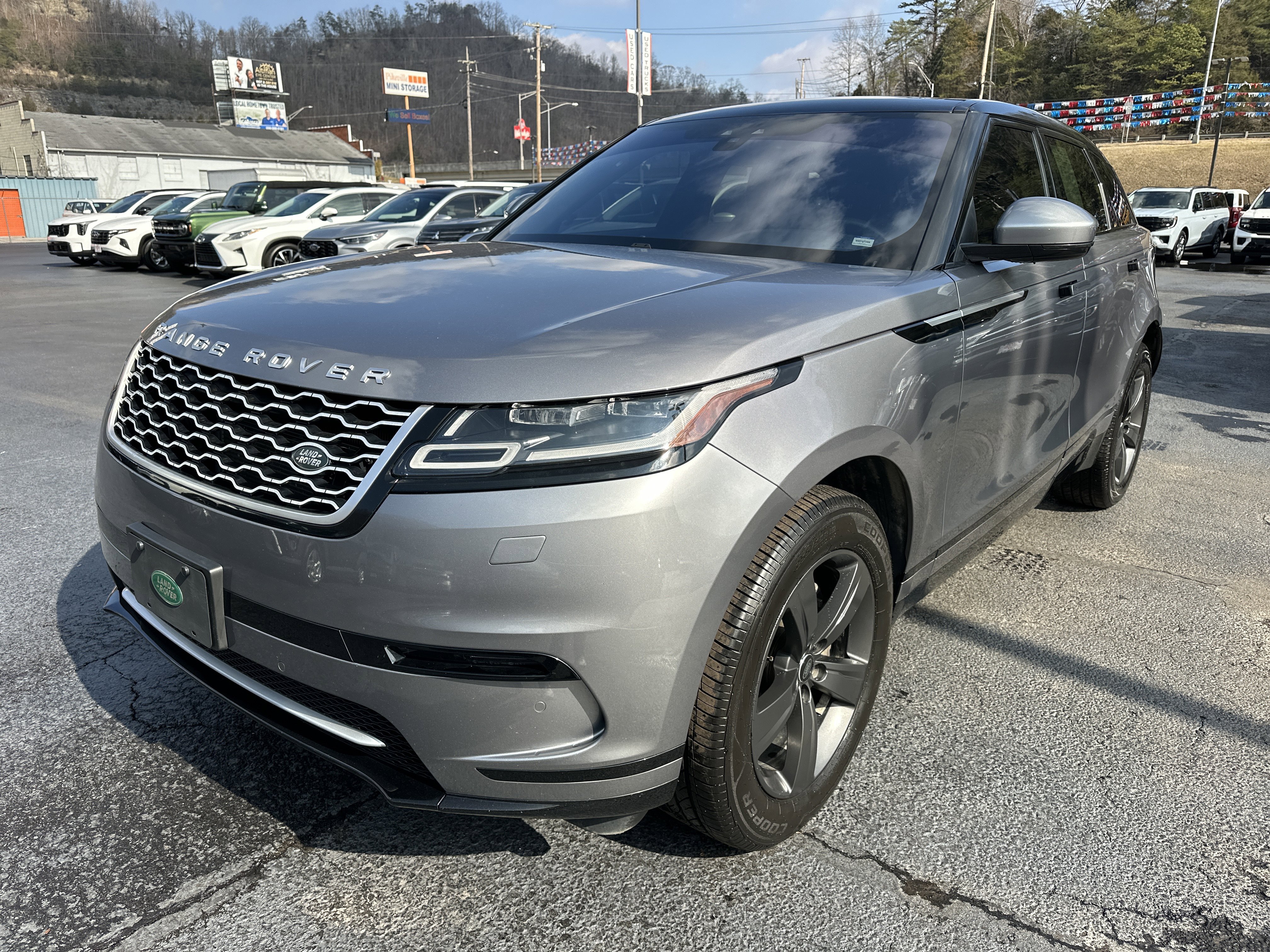 Used 2020 Land Rover Range Rover Velar S image 3
