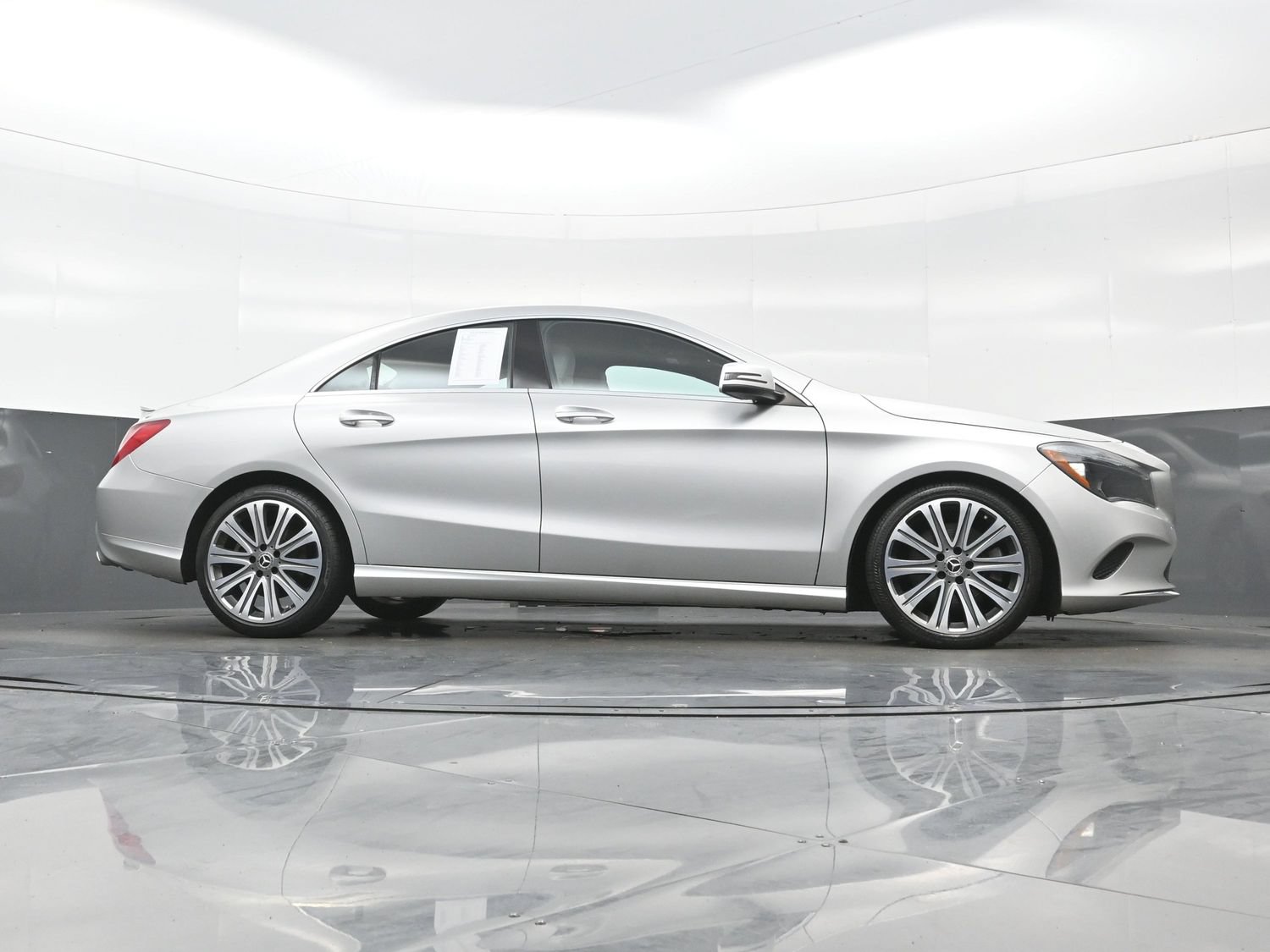 Used 2018 Mercedes-Benz CLA 250 image 28