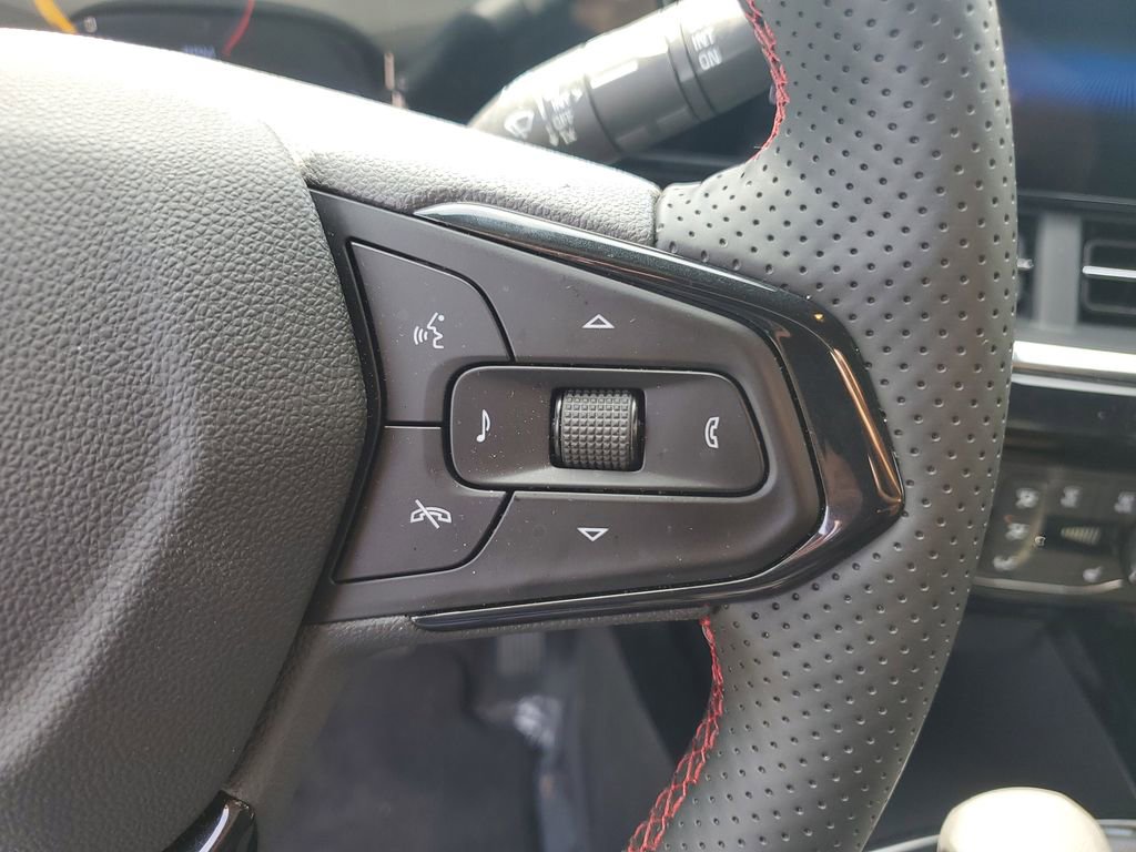 Used 2026 Chevrolet Trax RS w/ Driver Confidence Package image 30