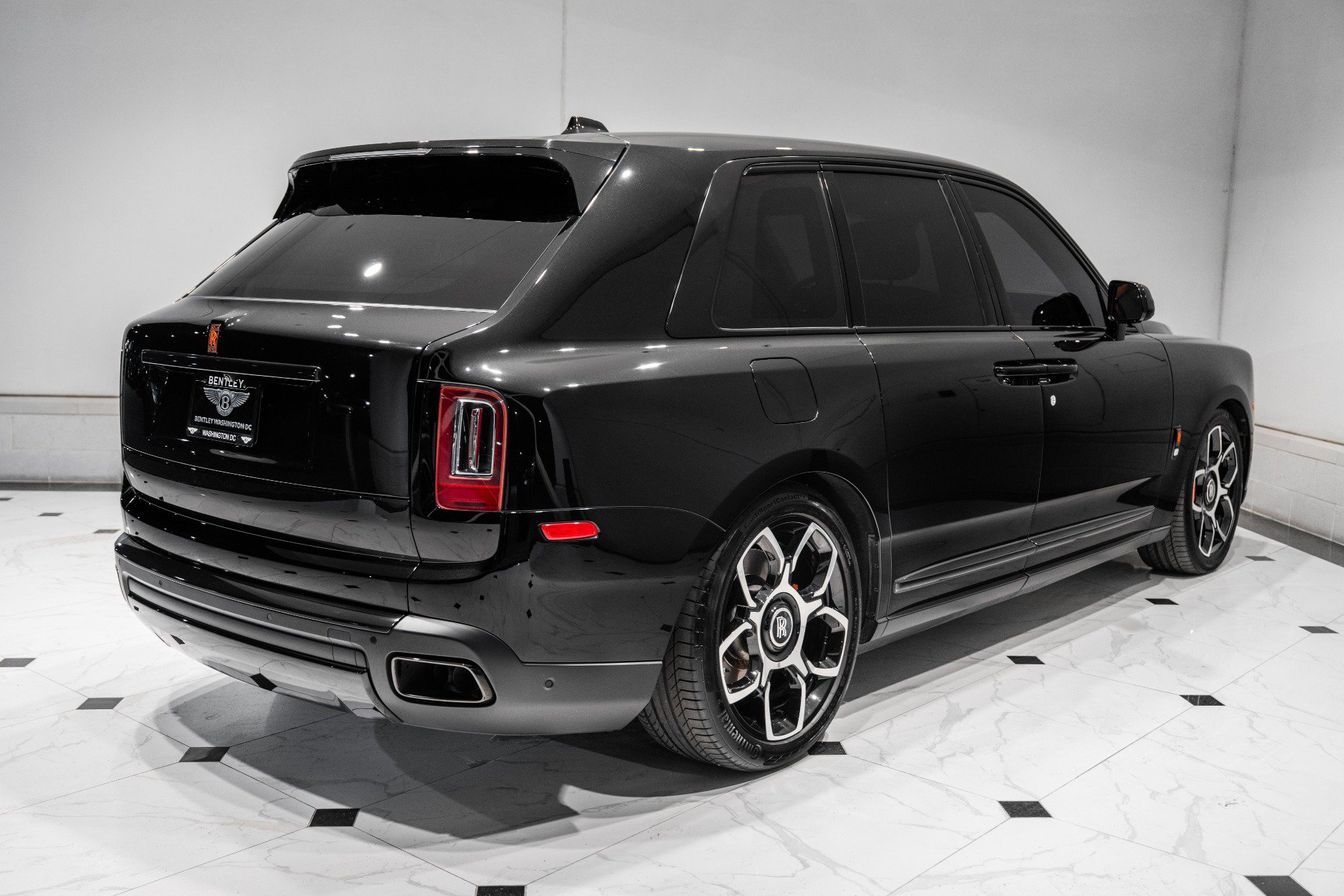 Used 2020 Rolls-Royce Cullinan AWD/4WD image 10