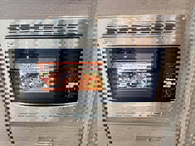 Used 2022 Mercedes-Benz Sprinter 3500 image 28