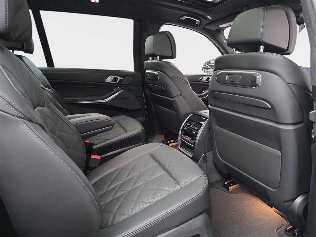 New 2026 BMW X7 xDrive40i w/ Executive Package image 11