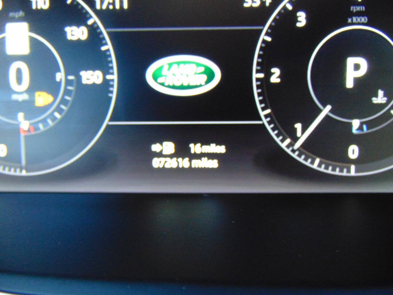 Used 2017 Land Rover Range Rover HSE AWD/4WD image 21