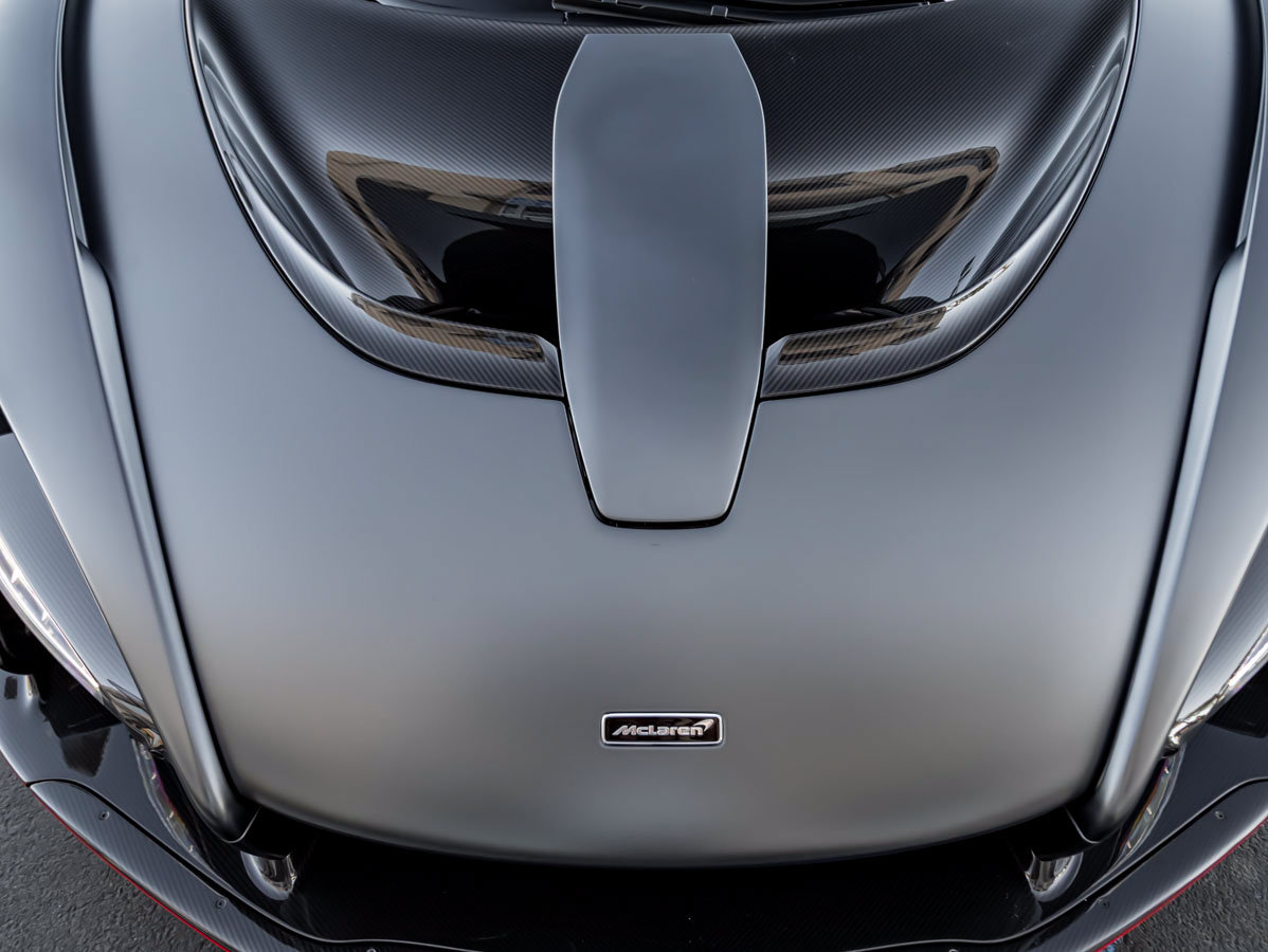 Used 2019 McLaren Senna RWD image 41