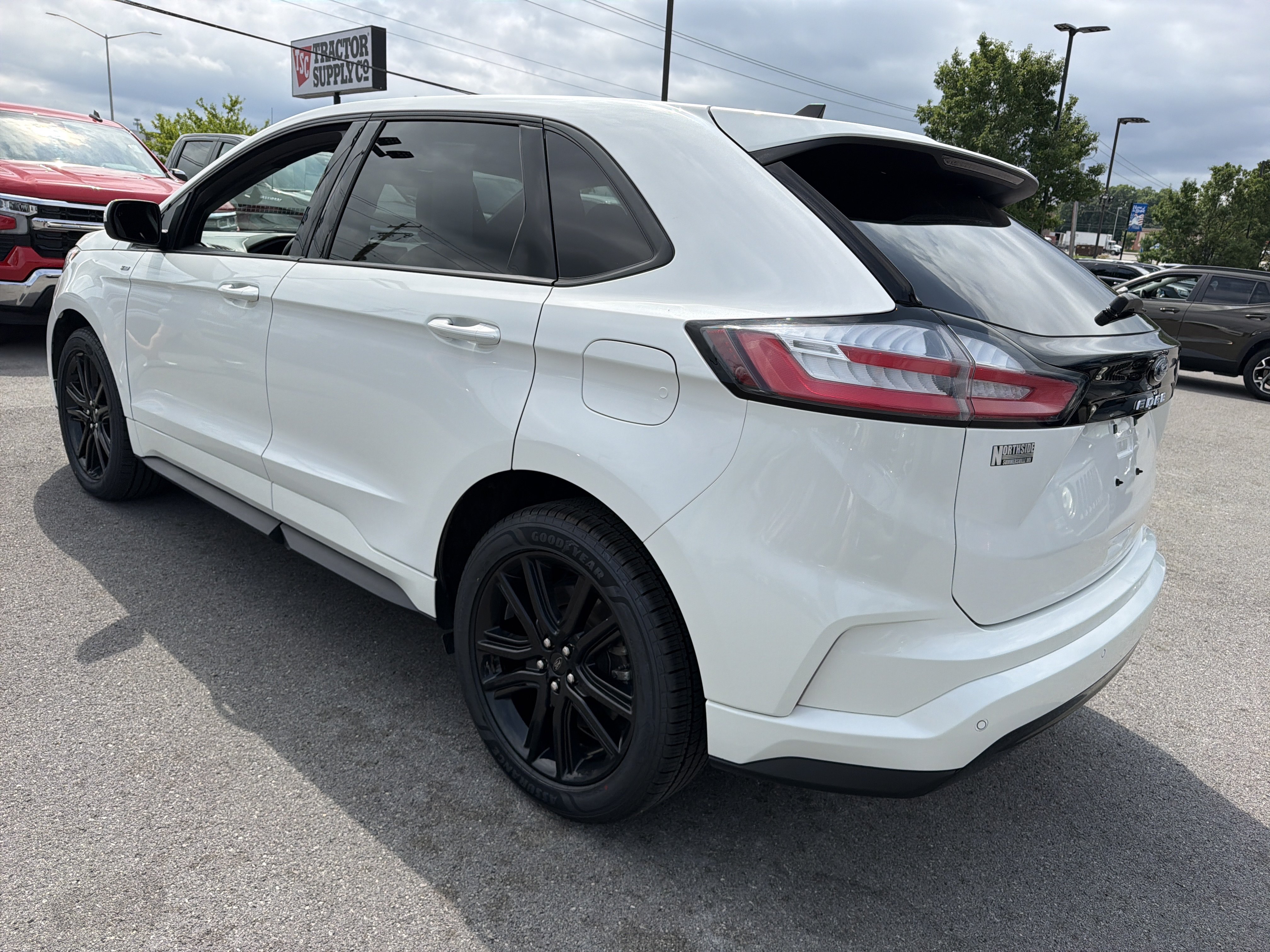 Used 2023 Ford Edge ST-Line AWD/4WD image 9