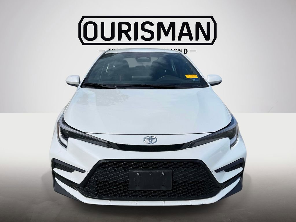 Certified 2025 Toyota Corolla SE w/ Convenience Package image 2