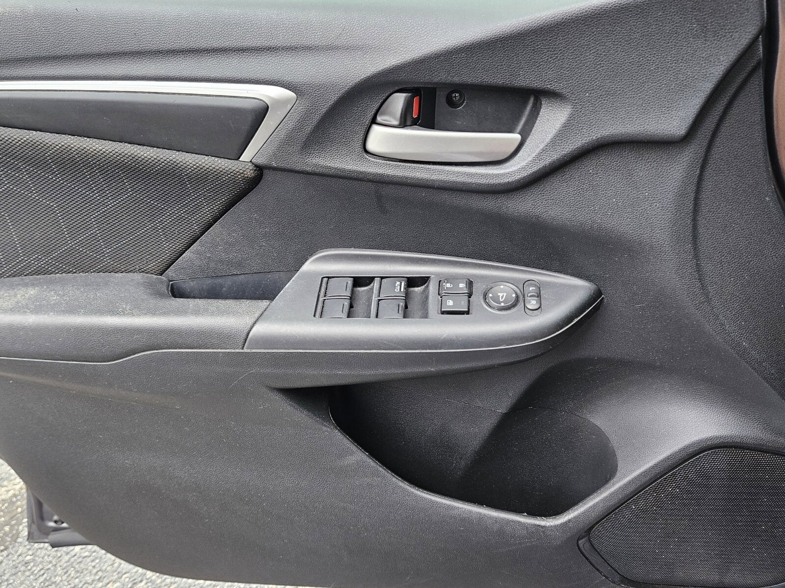 Used 2015 Honda Fit EX image 31