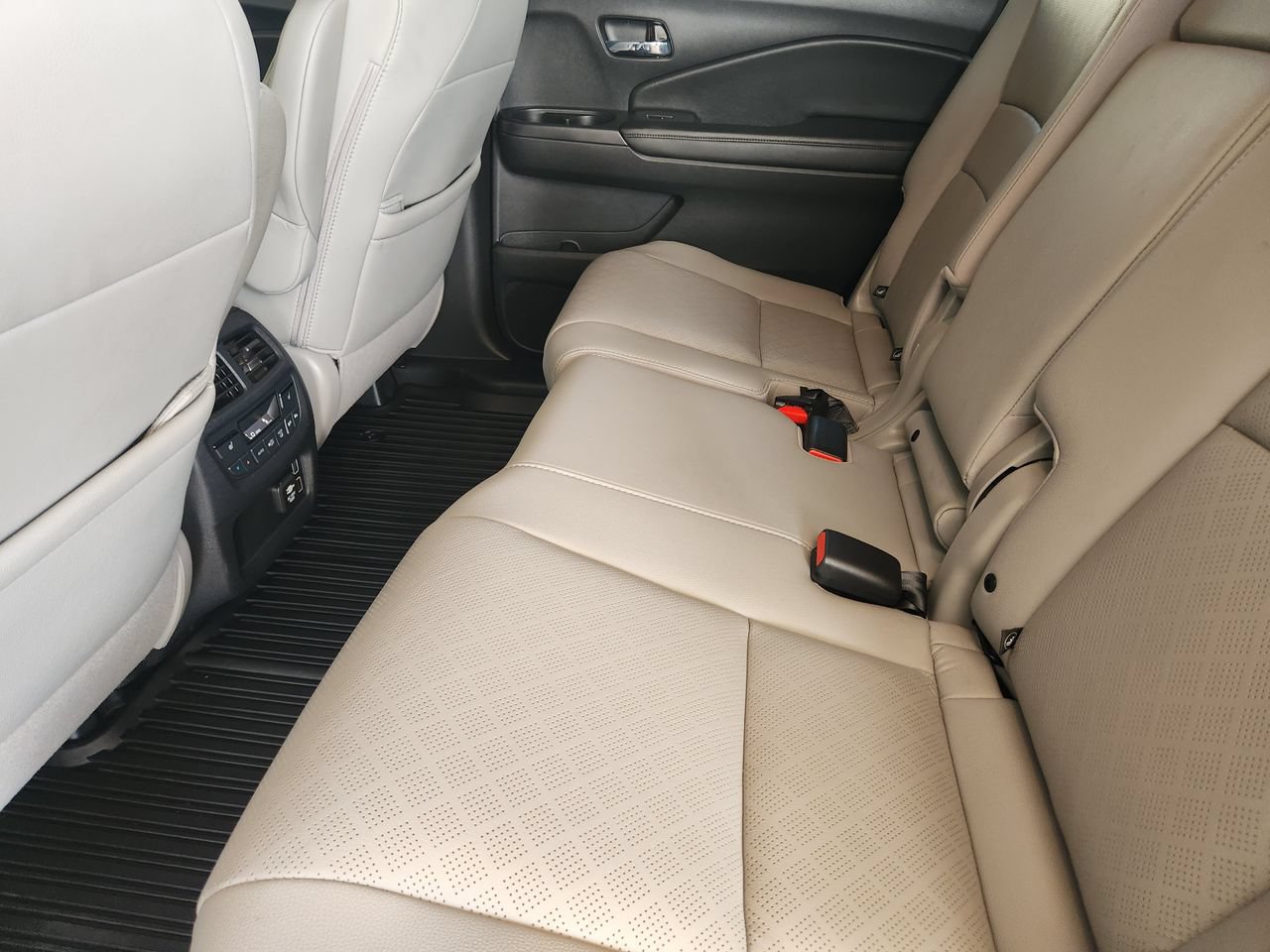 Certified 2020 Honda Passport Touring image 29