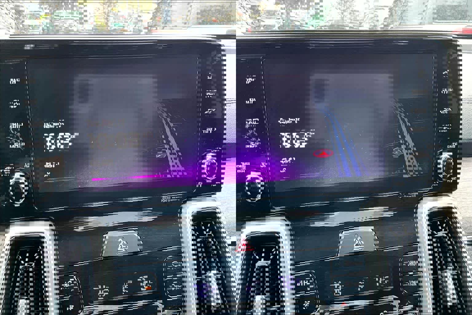 Used 2022 Kia Sorento EX w/ Panoramic Sunroof Package image 32