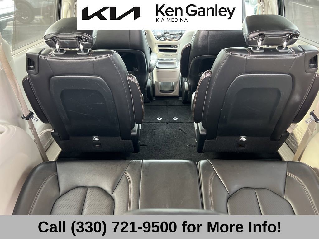 Used 2018 Chrysler Pacifica Touring-L w/ Premium Audio Group image 51