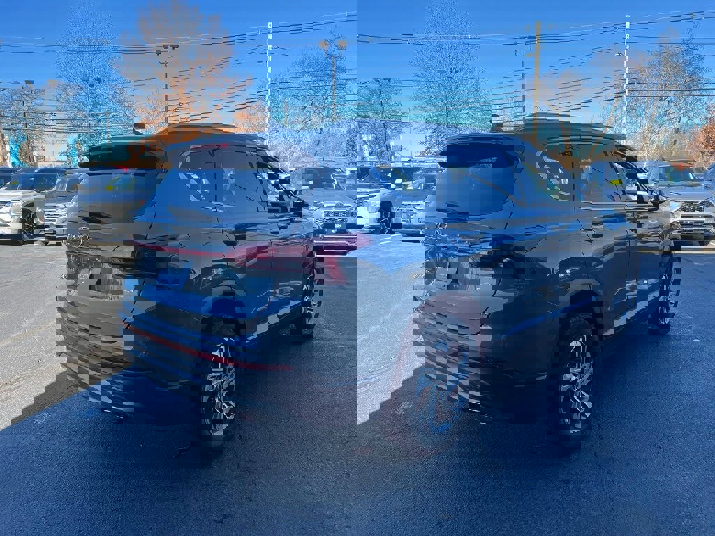 Used 2023 Hyundai Santa Fe SEL image 5