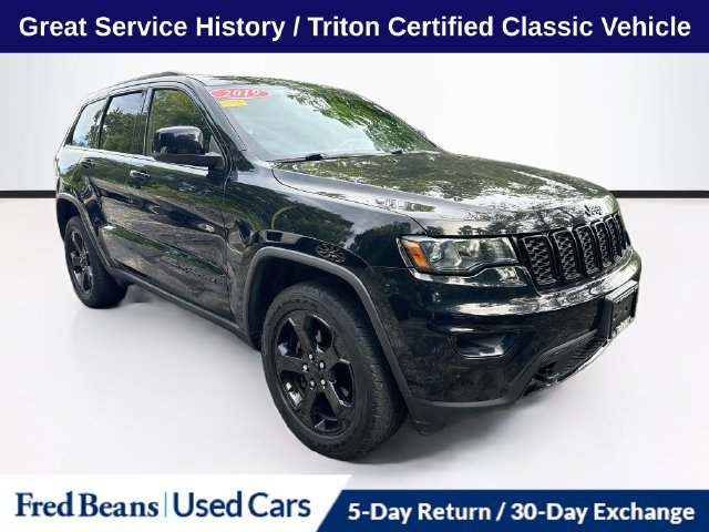 Used 2019 Jeep Grand Cherokee Laredo AWD/4WD image 1