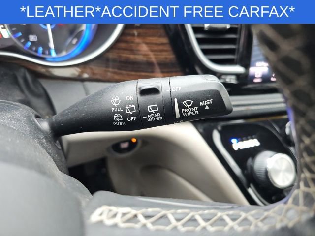 Used 2022 Chrysler Pacifica Limited image 38