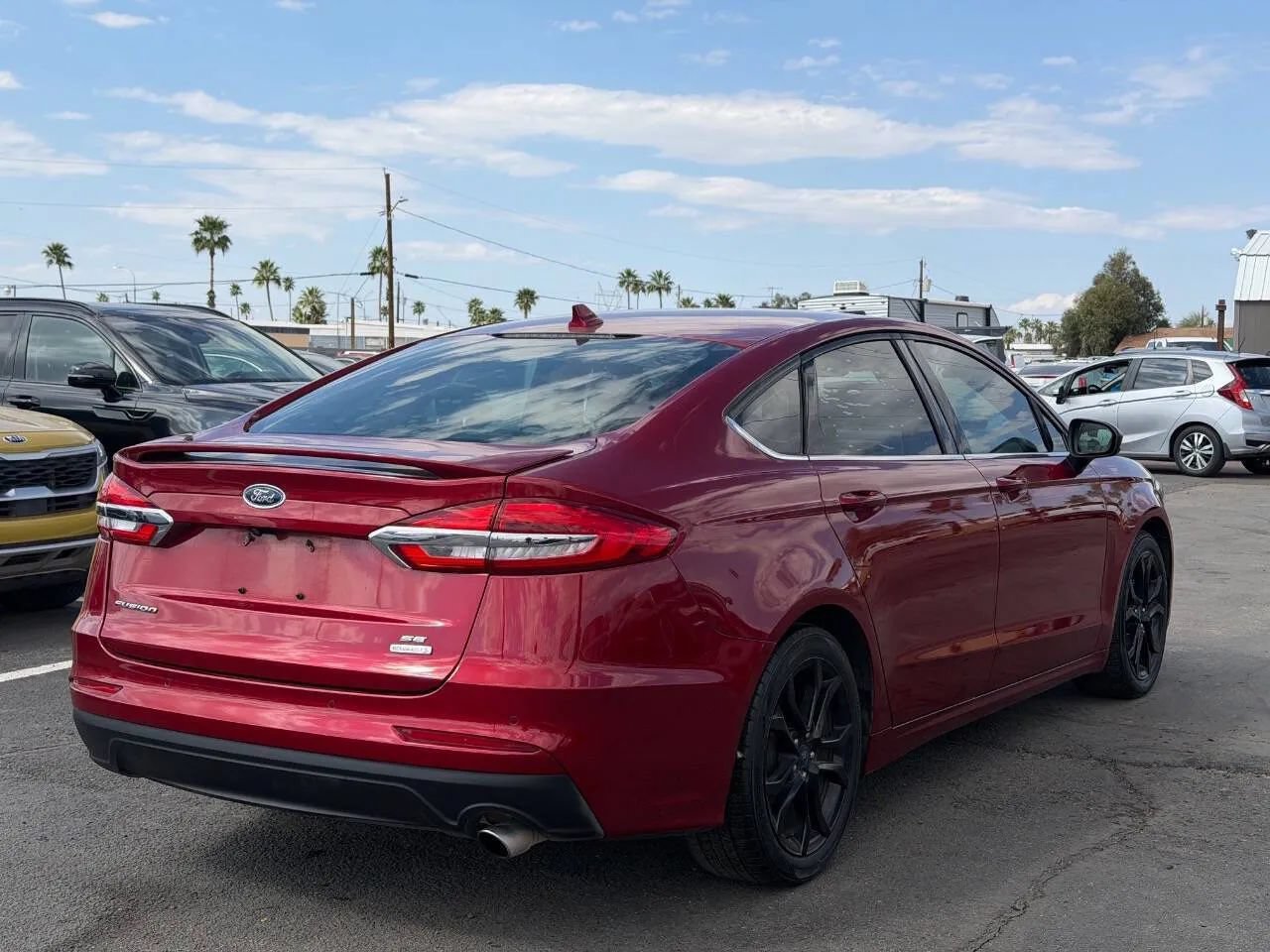 Used 2019 Ford Fusion SE w/ Equipment Group 151A FWD image 10