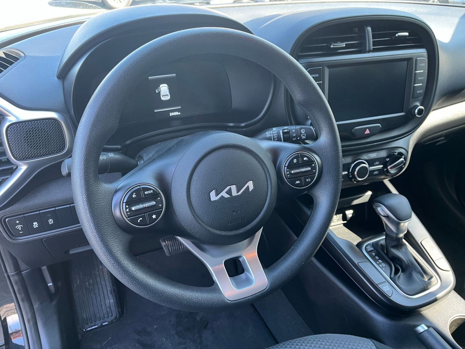 Used 2025 Kia Soul LX w/ LX Technology Package image 25