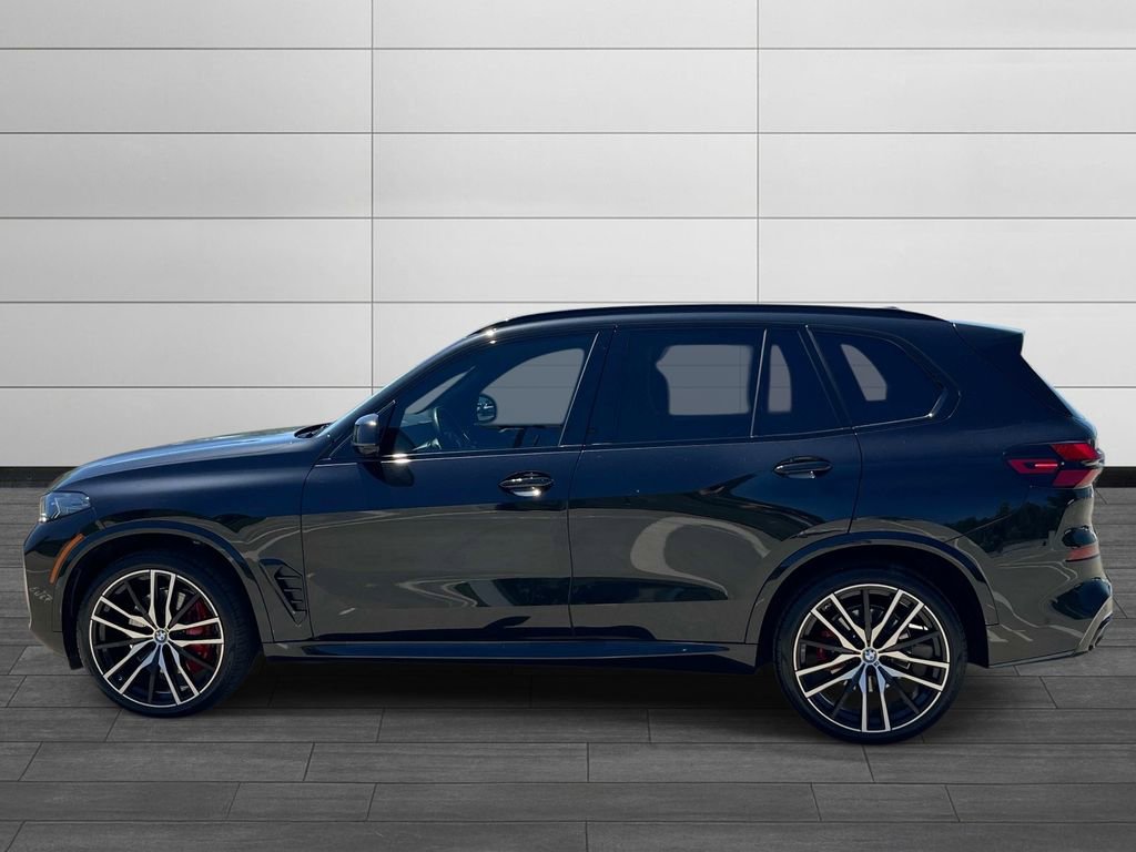 Used 2024 BMW X5 xDrive40i w/ M Sport Package AWD/4WD image 2