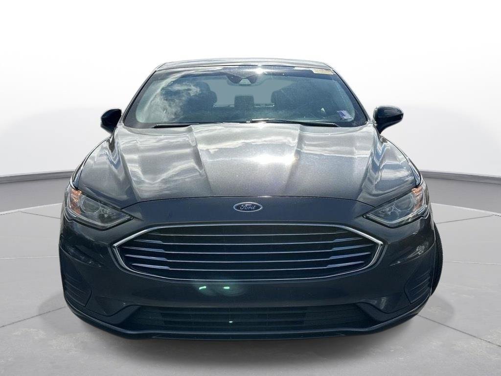 Used 2019 Ford Fusion SE FWD image 3