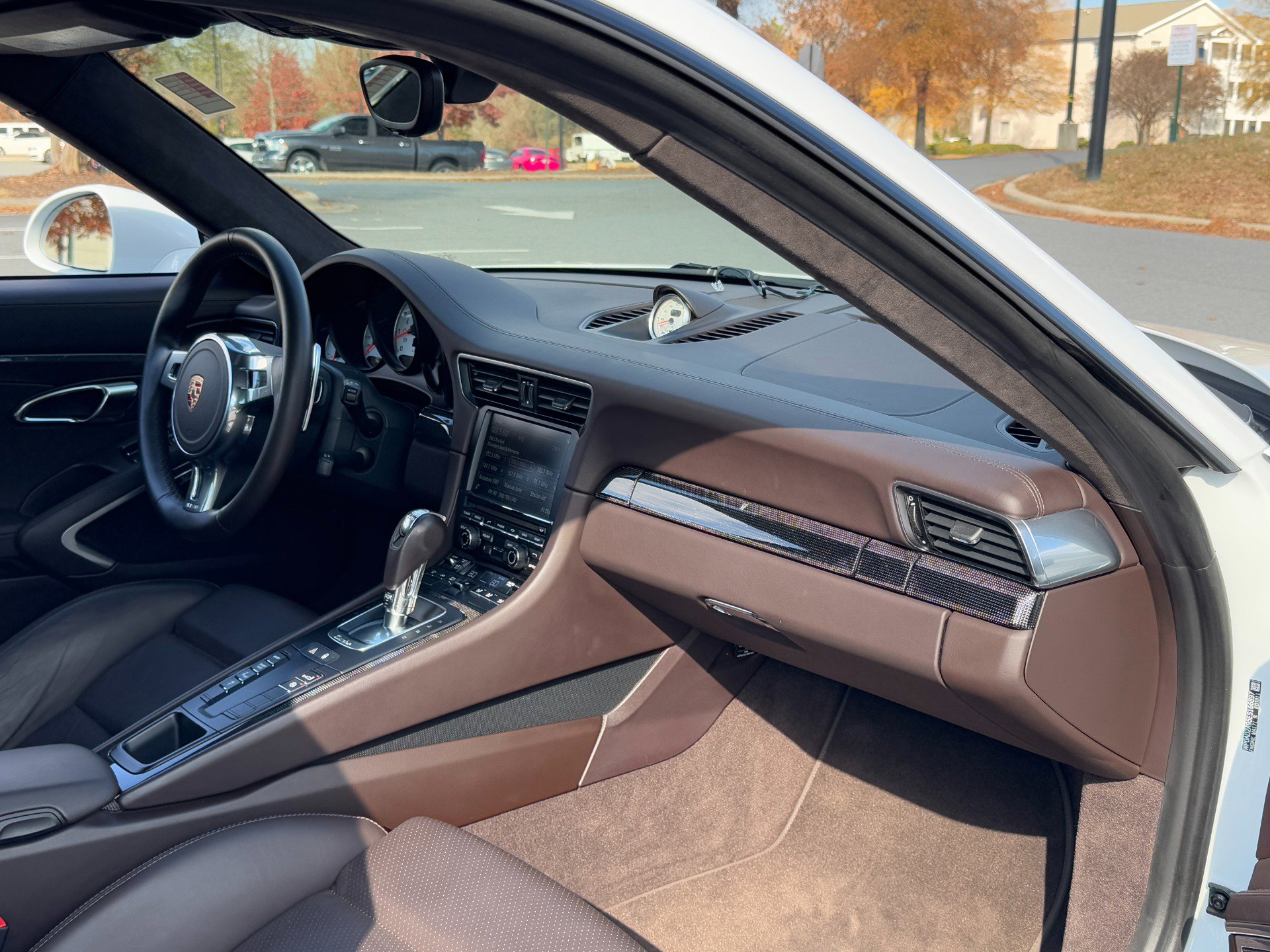 Used 2014 Porsche 911 Turbo S image 49