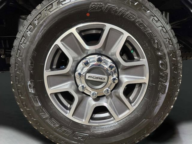 Used 2026 Ford F250 Lariat w/ FX4 Off-Road Package image 34