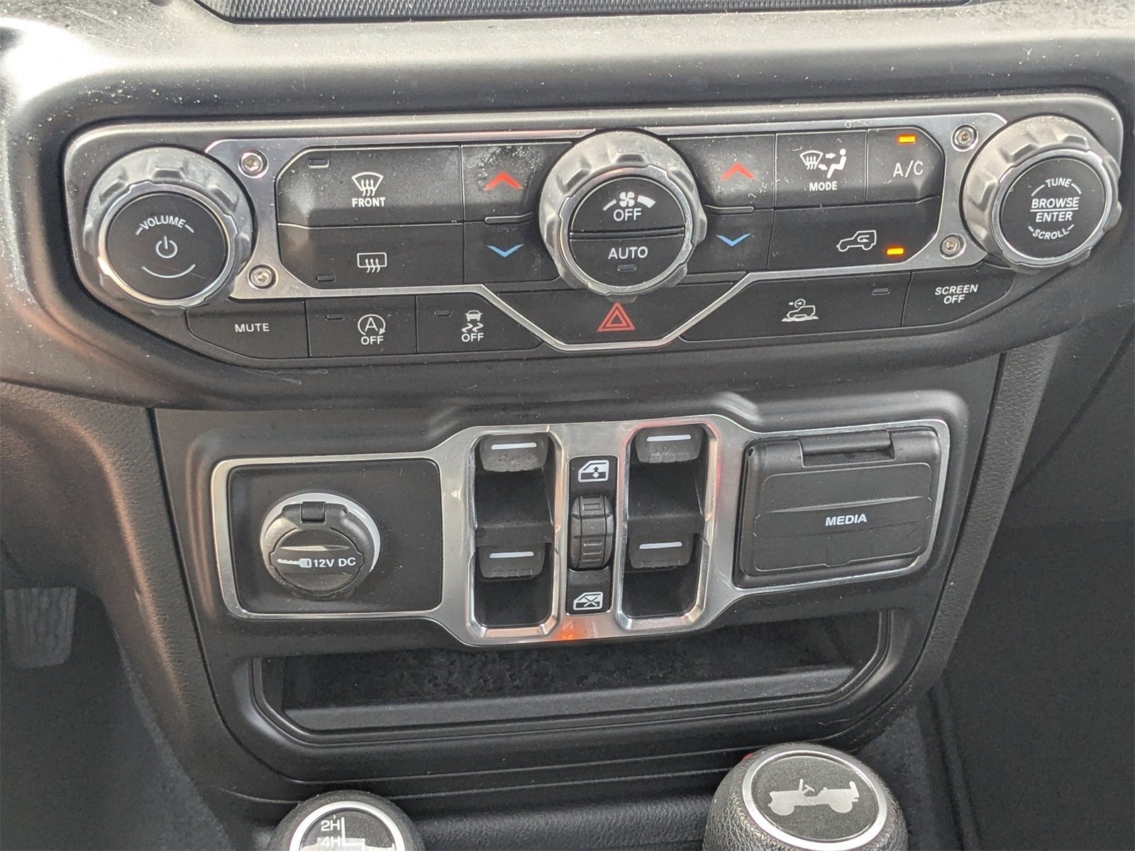 Used 2021 Jeep Wrangler Unlimited Sport image 23