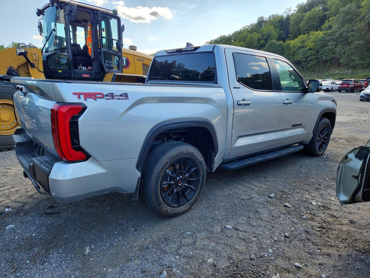 Used 2025 Toyota Tundra Limited w/ TRD Off-Road Package AWD/4WD image 5